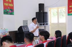Căn dặn học trò vững tin bước vào kỳ thi tốt nghiệp