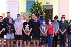 Đường dây làm giấy tờ giả thu lợi hơn 20 tỷ đồng