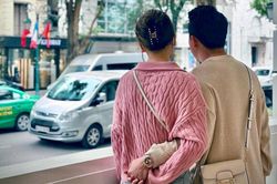 Trấn Thành hé lộ bí quyết chiều Hari Won, là gì mà 100% các bà vợ đều thích?