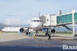 Chưa bỏ trần giá vé máy bay