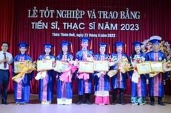 629 tân tiến sĩ và thạc sĩ được trao bằng tốt nghiệp