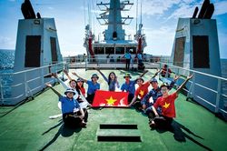 Tuổi trẻ với Trường Sa