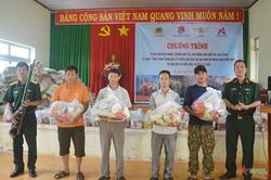 Tuyên truyền phòng, chống ma túy, giao nộp vũ khí, vật liệu nổ, công cụ hỗ trợ trái phép và hoạt động từ thiện xã hội tại Đắk Ngo