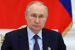 Chủ tịch Hạ viện và Thượng viện Nga ủng hộ Tổng thống Putin, nêu cơ sở pháp lý truy tố những kẻ nổi loạn