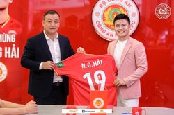 Quang Hải khoác áo CLB Công an Hà Nội