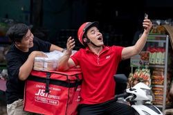 J&T Express nâng cao chất lượng dịch vụ với cuộc thi 'Giao hiệu quả - Nhận niềm vui'