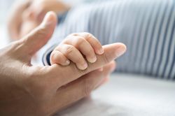Dấu hiệu trẻ bị nhiễm trùng sơ sinh?