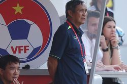 HLV Mai Đức Chung: 'Huỳnh Như sẽ tập lại khi đội về Việt Nam'