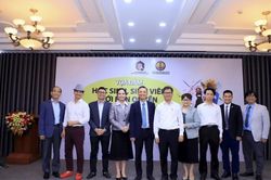 Cần nghiên cứu, ban hành Luật Bản quyền tác giả!