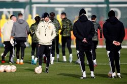 Erik ten Hag khiến các sao MU xanh mặt với 'tuần lễ địa ngục'