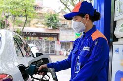 Thị trường biến động, giá xăng dầu dự báo giảm trong tuần tới?