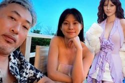 Ngoài 50 tuổi công khai bạn gái mới có body nóng bỏng, đạo diễn Dũng 'khùng' tiết lộ cách mua nhà 4 tỷ đồng với mức lương 20 triệu/tháng