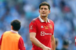 Tin chuyển nhượng ngày 26/6: MU rao bán Harry Maguire và Jadon Sancho