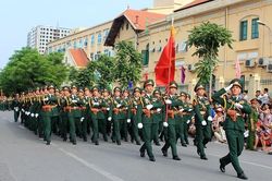 Bảng lương sĩ quan Quân đội áp dụng từ 1/7/2023 được tăng thế nào?