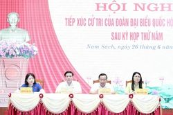 Tổng Thư ký Quốc hội, Chủ nhiệm Văn phòng Quốc hội Bùi Văn Cường tiếp xúc cử tri huyện Nam Sách, tỉnh Hải Dương