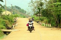 Quảng Ngãi: Tập trung đầu tư hạ tầng thiết yếu cho vùng đồng bào DTTS và miền núi