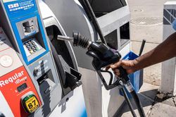 OPEC: 'Không thể thay thế dầu trong tương lai gần'
