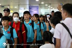 Tuyển nữ Việt Nam về nước sau chuyến tập huấn châu Âu