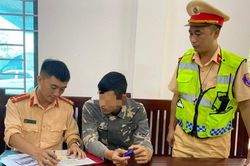 'Quái xế' hết đường càn quấy