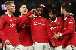 Vụ mua bán Man United lại có biến