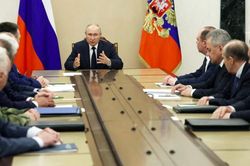 Tổng thống Nga Putin nói không mạnh tay với Wagner vì tránh 'huynh đệ tương tàn'