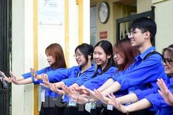 Sắc xanh tình nguyện, áo trắng học trò