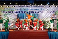Sở Văn hóa Thể thao và Du lịch tỉnh An Giang tổ chức chương trình văn nghệ kỷ niệm Ngày Gia đình Việt Nam 28/6