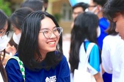 Hơn 100.000 sĩ tử Hà Nội làm thủ tục dự thi tốt nghiệp trung học phổ thông 2023