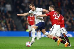 Kane tới Bayern là đòn đau cho MU