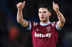 Tin nóng bóng đá tối 28/6: Arsenal mua Declan Rice với giá kỷ lục