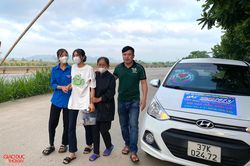 'Taxi 0 đồng' ở Nghệ An đưa thí sinh bị sốt cao đến điểm thi