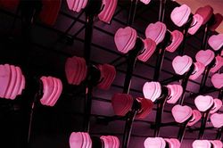 Đắt nhất 1,3 triệu đồng/chiếc, fan cuồng săn lùng 'búa hồng' BlackPink
