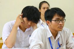 13 thí sinh bị đình chỉ, 7.262 em bỏ thi tốt nghiệp ngày đầu tiên