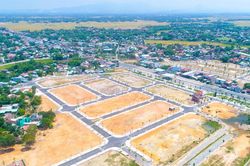 Tìm 'làn gió mới' cho bất động sản miền Trung
