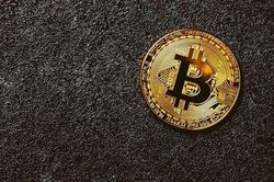 Số dư BTC trên các sàn giao dịch thấp nhất kể từ 2017 dù Bitcoin vọt trên 30.000 USD