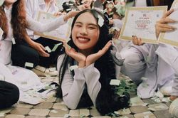 Phương Mỹ Chi: 'Nhiều bạn sinh viên nhắn tin khoe với mình trúng tủ rồi'