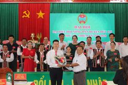 Đức Cơ có 3.530 hộ nông dân sản xuất, kinh doanh giỏi