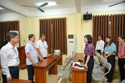 Bộ trưởng Nguyễn Kim Sơn kiểm tra điểm thi ở Hưng Yên