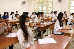 Thí sinh chụp đề thi tốt nghiệp THPT gửi qua mạng là ai?