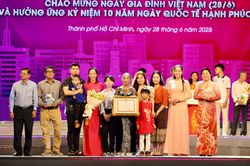 TP.HCM tuyên dương 97 gia đình văn hóa - hạnh phúc tiêu biểu