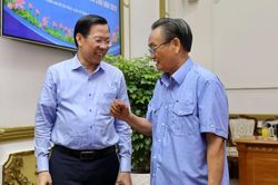 Nâng cao năng lực bộ máy hành chính ngang tầm nhiệm vụ