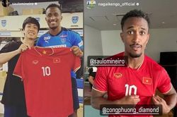 Công Phượng tặng quà Việt Nam cho đồng đội ở Yokohama FC