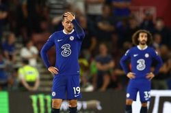 UEFA sửa luật, Chelsea hết cửa lũng đoạn thị trường chuyển nhượng