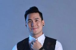 'Mua chui' cổ phiếu, ca sĩ Khánh Phương bị phạt 245 triệu đồng