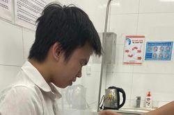 Sự thật việc nam sinh Hà Nội bị lỡ thi Toán vì 'đói, ngất xỉu'