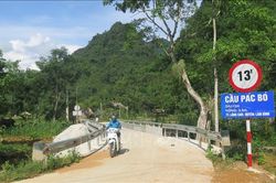 Chú trọng đầu tư cơ sở hạ tầng thiết yếu vùng đồng bào dân tộc thiểu số