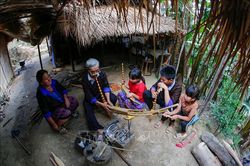 Độc đáo khèn Mông Mù Cang Chải