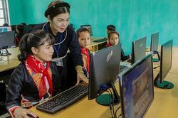 Hoạt động của điểm hỗ trợ đồng bào dân tộc thiểu số ứng dụng công nghệ thông tin