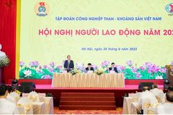 TKV: Cải thiện điều kiện làm việc để giữ chân người lao động