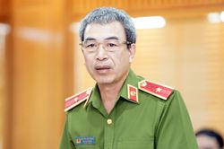 Bộ Công an điều tra mở rộng vụ án sách giáo khoa